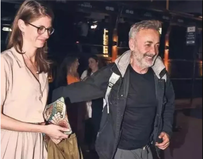 Məşhur aktyor yeni sevgilisi ilə xoşbəxt olduğunu dedi