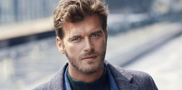Kıvanç Tatlıtuğ "Ağlasığımaz"ın baş rolu ola bilər